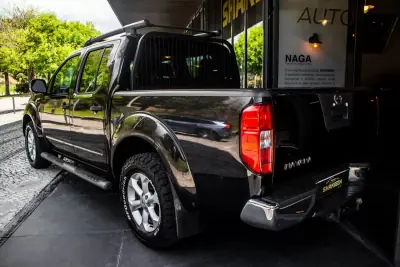 Nissan Navara 2010 - 21450 EUR, 253981 km - AUTO.MOTO.pt - 253981km - foto 5 de 33