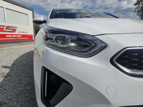 Kia ProCeed 2020 - 17400 EUR, 119400 km - AUTO.MOTO.pt - 119400km - foto 15 de 69