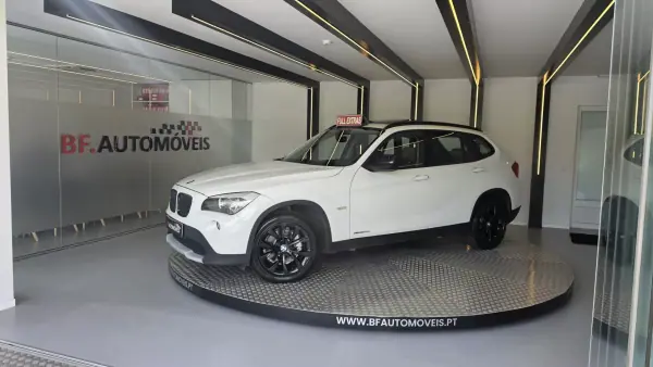 BMW X1 2009 - 13900 EUR, 234438 km - AUTO.MOTO.pt - 234438km - foto 2 de 59