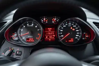 Audi R8 Coupé 2007 - 74950 EUR, 65000 km - AUTO.MOTO.pt - 65000km - foto 25 de 35