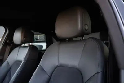 Porsche Macan 2014 - 35600 EUR, 199000 km - AUTO.MOTO.pt - 199000km - foto 43 de 47