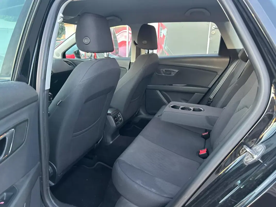 SEAT Leon ST 2016 - 11990 EUR, 240000 km - AUTO.MOTO.pt - 240000km - foto 10 de 19