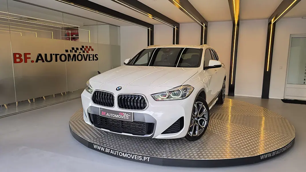 BMW X2 2021 - 36900 EUR, 76648 km - AUTO.MOTO.pt - 76648km - foto 1 de 59