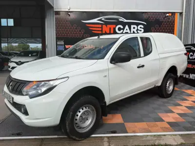 Mitsubishi L200 2.4 DI-D CE 3LUG Club Invite 4WD 2019