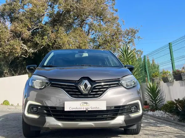 Renault Captur 2019 - 16990 EUR, 90898 km - AUTO.MOTO.pt - 90898km - foto 5 de 37
