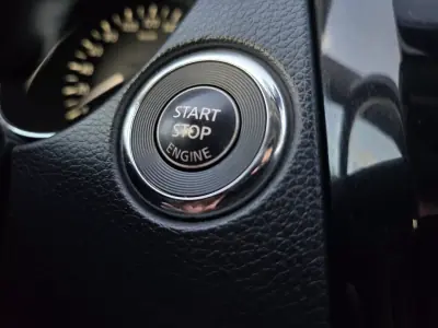 Nissan Qashqai 2015 - 13990 EUR, 146000 km - AUTO.MOTO.pt - 146000km - foto 15 de 40