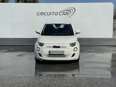 Fiat 500e 2022 - 13600 EUR, 53336 km - AUTO.MOTO.pt - 53336km - foto 7 de 36
