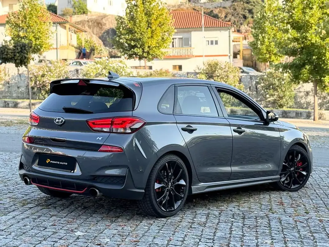 Hyundai i30 2018 - 24950 EUR, 130984 km - 130984km - foto 2 de 17