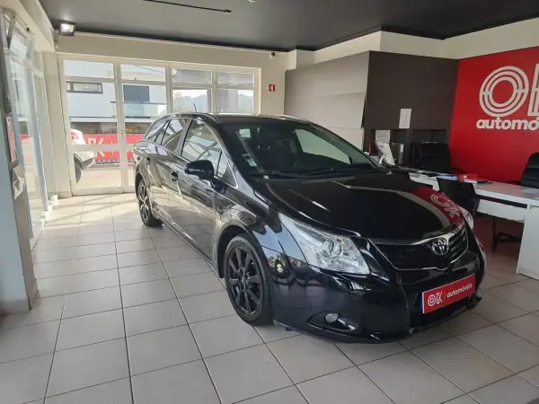 Toyota Avensis SW 2009 - 9950 EUR, 243525 km - AUTO.MOTO.pt - 243525km - foto 5 de 31