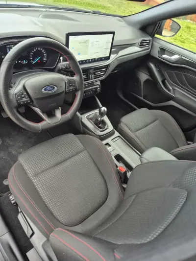 Ford Focus SW 2022 - 17450 EUR, 57000 km - AUTO.MOTO.pt - 57000km - foto 7 de 28