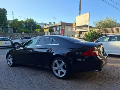 Mercedes-Benz CLS 320 2006 - 14900 EUR, 299952 km - 299952km - foto 17 de 38