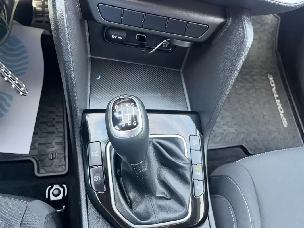 Kia Sportage 2023 - 24500 EUR, 65000 km - AUTO.MOTO.pt - 65000km - foto 11 de 20