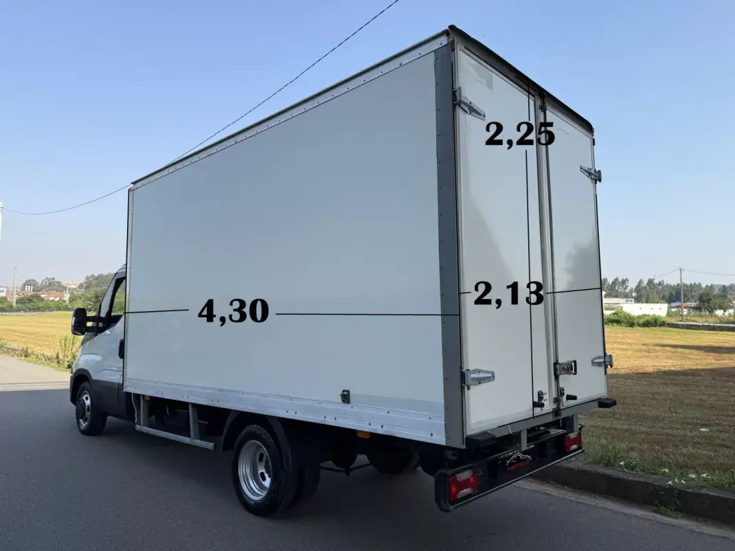 Iveco Daily 2019 - 28990 EUR, 175000 km - 175000km - foto 2 de 27