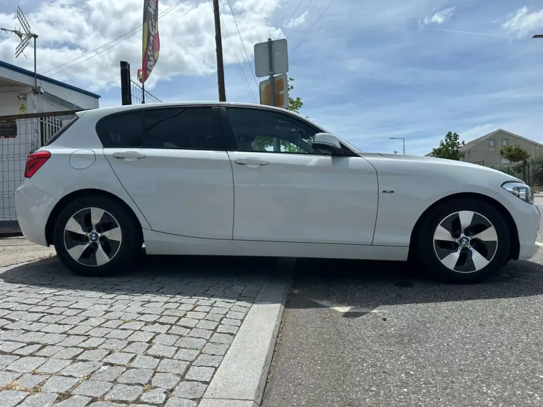 BMW 116 2015 - 16900 EUR, 123849 km - AUTO.MOTO.pt - 123849km - foto 8 de 32