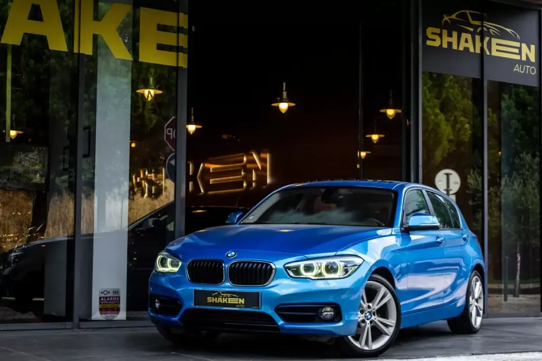 BMW 118 2018 - 16450 EUR, 210608 km - AUTO.MOTO.pt - 210608km - foto 1 de 47