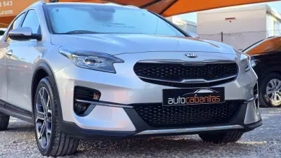 Kia XCeed 2022 - 17500 EUR, 75020 km - AUTO.MOTO.pt - 75020km - foto 10 de 25