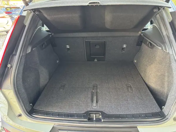 Volvo XC 40 2021 - 29500 EUR, 116000 km - AUTO.MOTO.pt - 116000km - foto 50 de 51