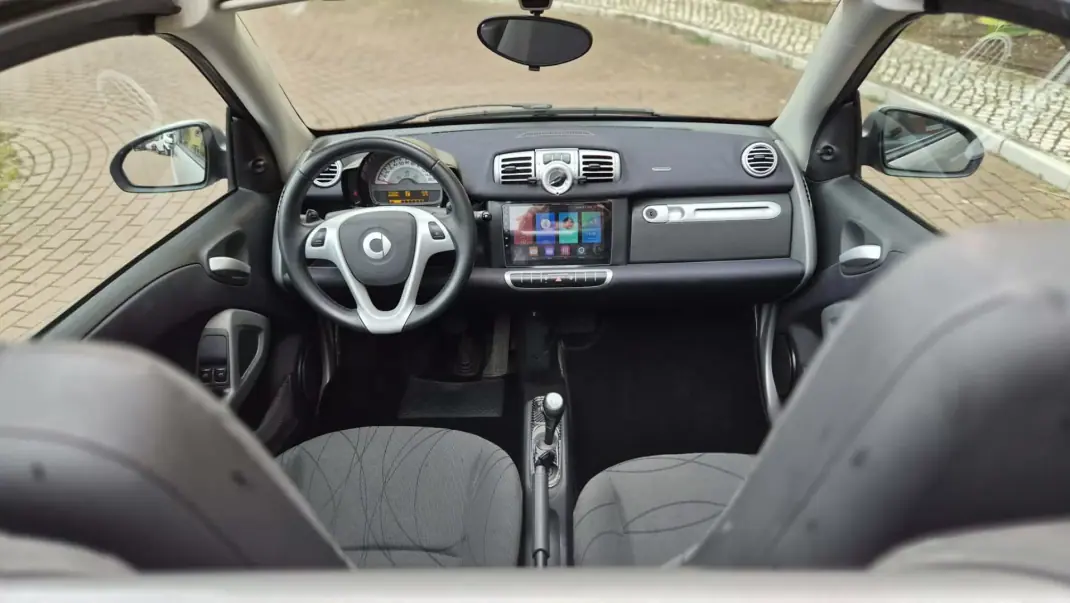 Smart Fortwo Cabrio 2013 - 8480 EUR, 75000 km - AUTO.MOTO.pt - 75000km - foto 2 de 18