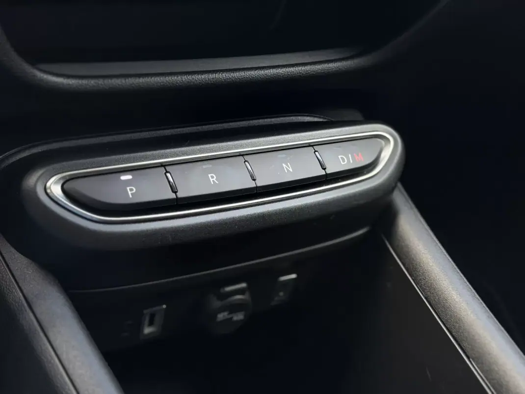 Fiat 600 2025 - 20950 EUR, 6000 km - AUTO.MOTO.pt - 6000km - foto 24 de 31