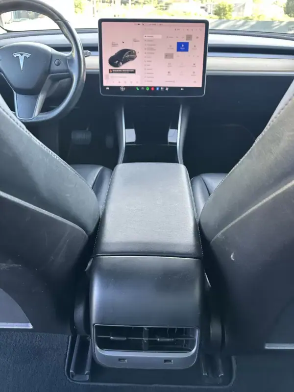 Tesla Model 3 2019 - 19900 EUR, 270000 km - AUTO.MOTO.pt - 270000km - foto 46 de 53