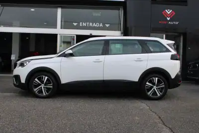 Peugeot 5008 2019 - 19990 EUR, 114332 km - AUTO.MOTO.pt - 114332km - foto 4 de 21