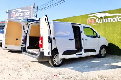 Peugeot Partner 1.5 BlueHDI Pro Longa 3L 2021 - 14750 EUR, 113000 km - AUTO.MOTO.pt - 113000km - foto 7 de 22