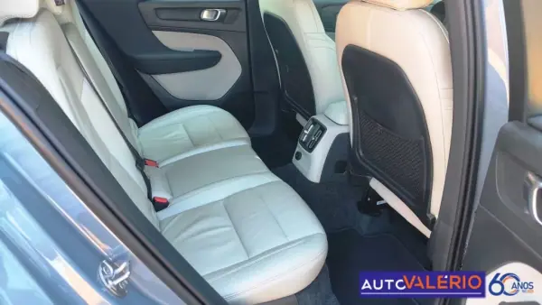 Volvo XC 40 2022 - 31950 EUR, 52139 km - AUTO.MOTO.pt - 52139km - foto 37 de 47
