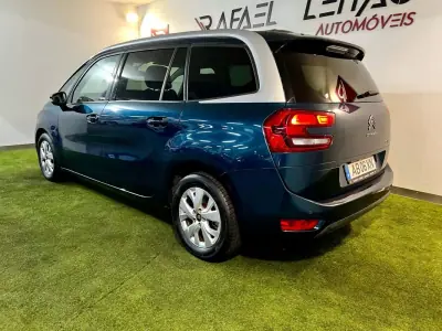 Citroën C4 Spacetourer 2020 - 15900 EUR, 152000 km - AUTO.MOTO.pt - 152000km - foto 7 de 31