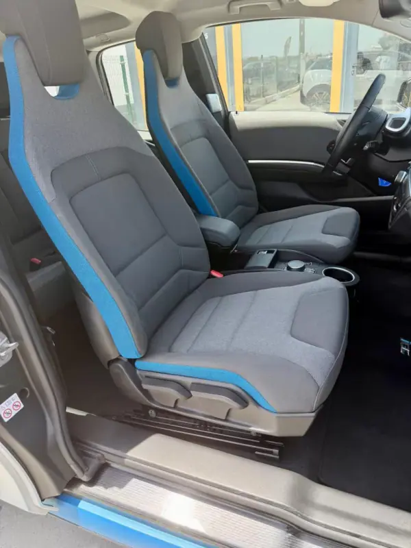 BMW i3 2021 - 25490 EUR, 33600 km - AUTO.MOTO.pt - 33600km - foto 4 de 27