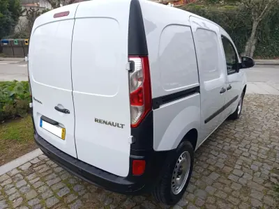 Renault Kangoo 1.5 Dci , 3 Lugares, Iva dedutivel 2016 - 9990 EUR, 102740 km - AUTO.MOTO.pt - 102740km - foto 4 de 10