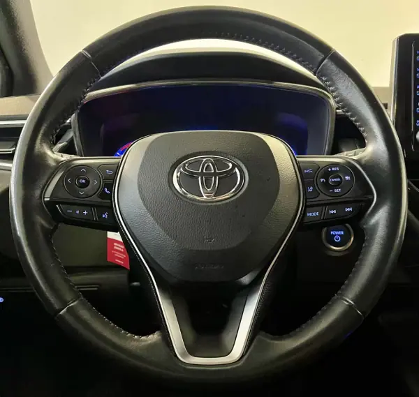 Toyota Corolla 2021 - 19500 EUR, 128000 km - AUTO.MOTO.pt - 128000km - foto 14 de 33