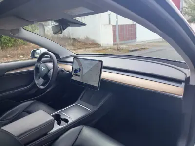 Tesla Model 3 2021 - 28990 EUR, 78600 km - 78600km - foto 14 de 18
