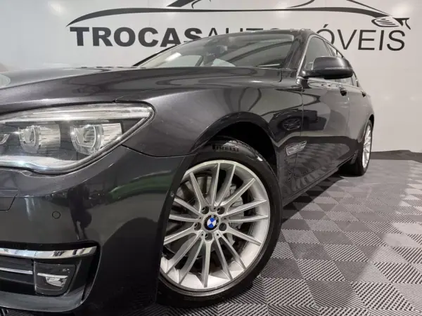 BMW 740 2014 - 21900 EUR, 306500 km - AUTO.MOTO.pt - 306500km - foto 52 de 55