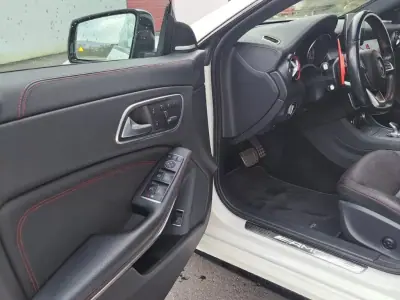 Mercedes-Benz CLA 45 AMG 2015 - 31900 EUR, 129249 km - AUTO.MOTO.pt - 129249km - foto 17 de 33