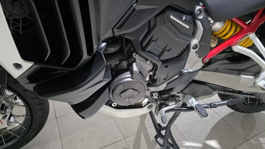 Ducati Multistrada 1260 Enduro 2022 - 19500 EUR, 31714 km - AUTO.MOTO.pt - 31714km - foto 27 de 28