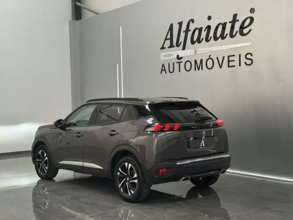 Peugeot 2008 2021 - 17990 EUR, 99900 km - AUTO.MOTO.pt - 99900km - foto 3 de 12