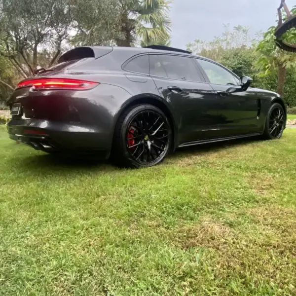 Porsche Panamera Sport Turismo 2019 - 69990 EUR, 210000 km - AUTO.MOTO.pt - 210000km - foto 41 de 50