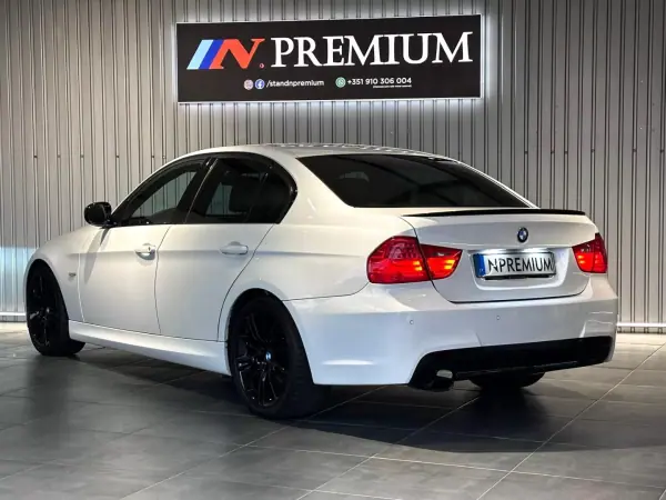 BMW 318 2011 - 15990 EUR, 230500 km - AUTO.MOTO.pt - 230500km - foto 32 de 38
