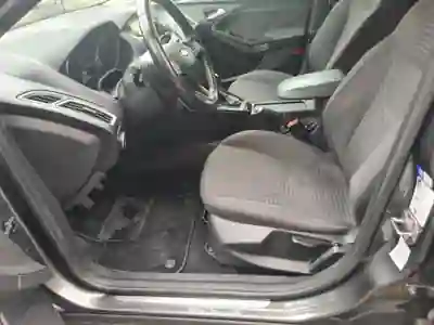 Ford Focus 2014 - 5000 EUR, 296000 km - AUTO.MOTO.pt - 296000km - foto 9 de 9