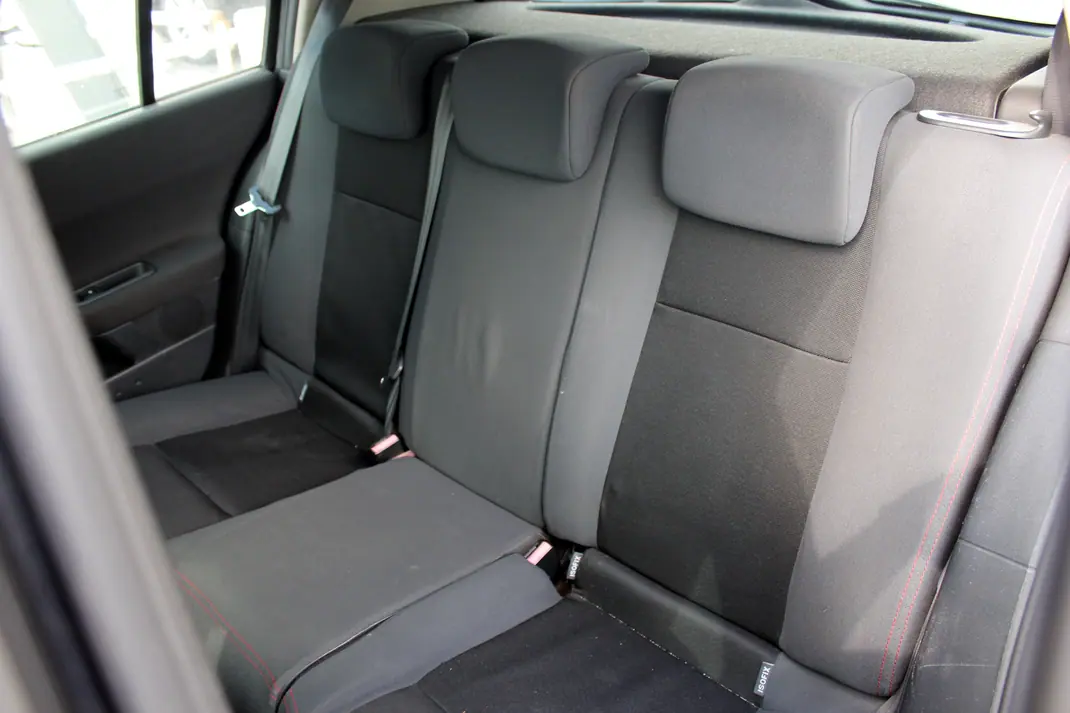 Renault Mégane 2006 - 1000 EUR, 324800 km - AUTO.MOTO.pt - 324800km - foto 9 de 16