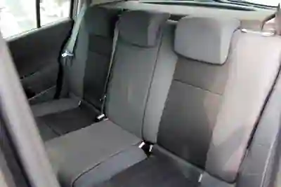 Renault Mégane 2006 - 1000 EUR, 324800 km - AUTO.MOTO.pt - 324800km - foto 9 de 16