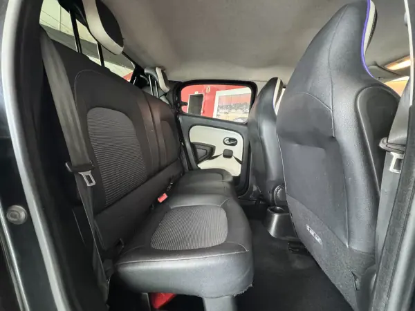 Renault Twingo 2015 - 7500 EUR, 149333 km - 149333km - foto 12 de 20