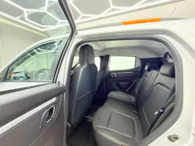 Dacia Spring 2022 - 11500 EUR, 30000 km - 30000km - foto 9 de 19