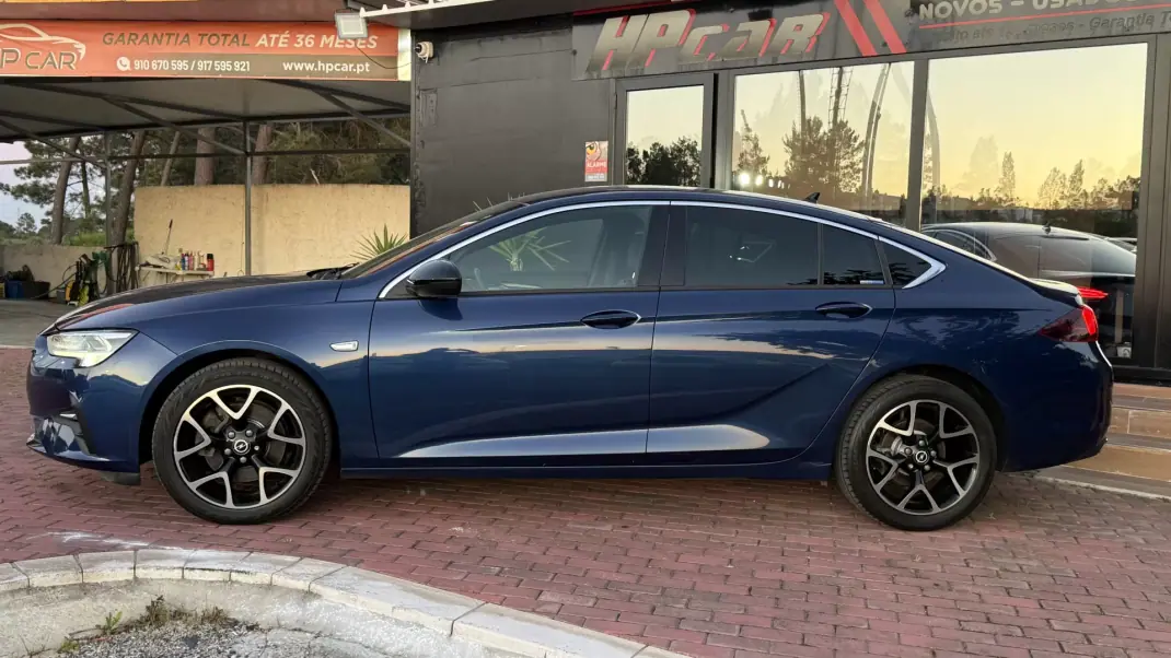 Opel Insignia Grand Sport 2021 - 14990 EUR, 169000 km - AUTO.MOTO.pt - 169000km - foto 9 de 38