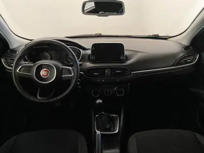 Fiat Tipo Station Wagon 2018 - 11900 EUR, 91800 km - 91800km - foto 11 de 16