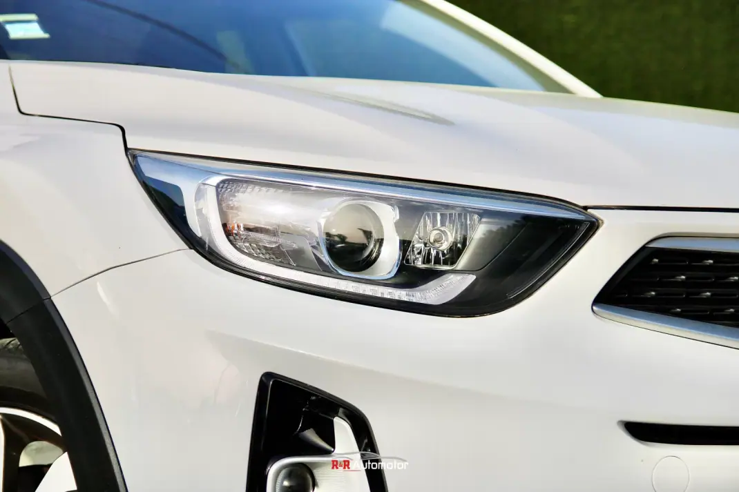 Kia Stonic 2021 - 13990 EUR, 128000 km - AUTO.MOTO.pt - 128000km - foto 5 de 29