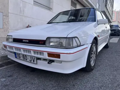 Toyota Corolla 1985 - 33000 EUR, 79000 km - 79000km - foto 1 de 10