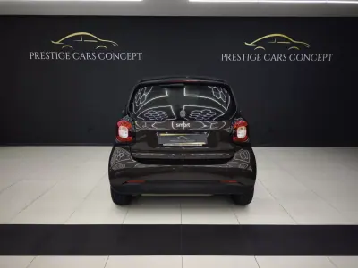 Smart ForTwo Coupé 2018 - 13450 EUR, 110509 km - AUTO.MOTO.pt - 110509km - foto 4 de 33