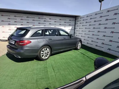 Mercedes-Benz C 180 2018 - 20990 EUR, 221000 km - AUTO.MOTO.pt - 221000km - foto 5 de 18