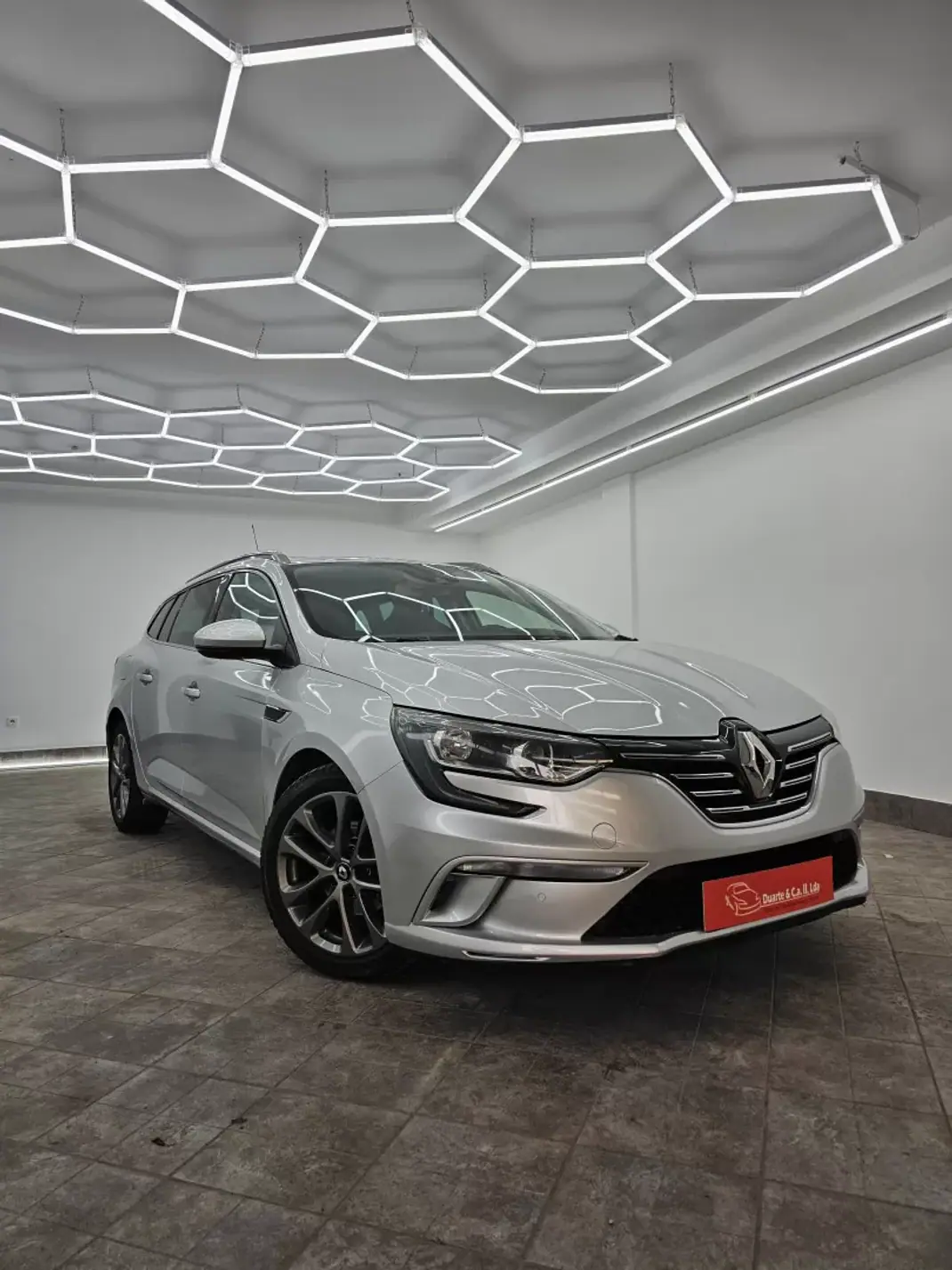 Renault Mégane Sport Tourer 2019 - 11950 EUR, 286730 km - 286730km - foto 28 de 52
